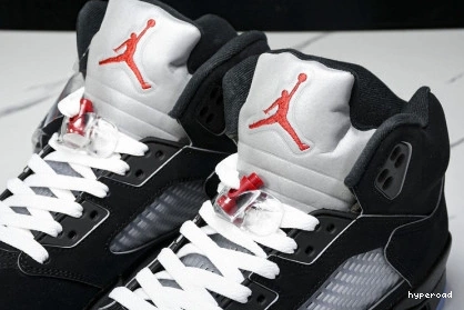 Hyperoad Metallic Jordan Air 5 “Black Reimagined” 0713